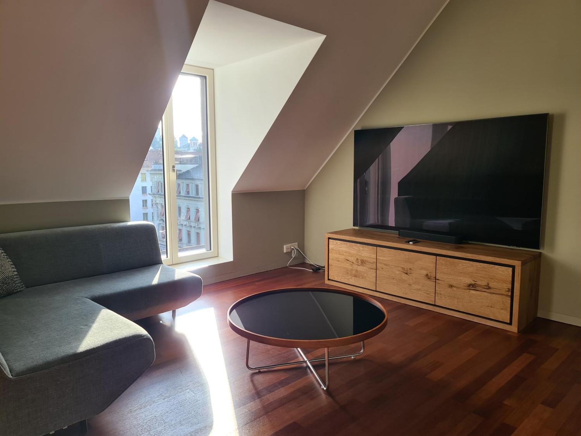 Lucerne Lake View Apartments Δωμάτιο φωτογραφία