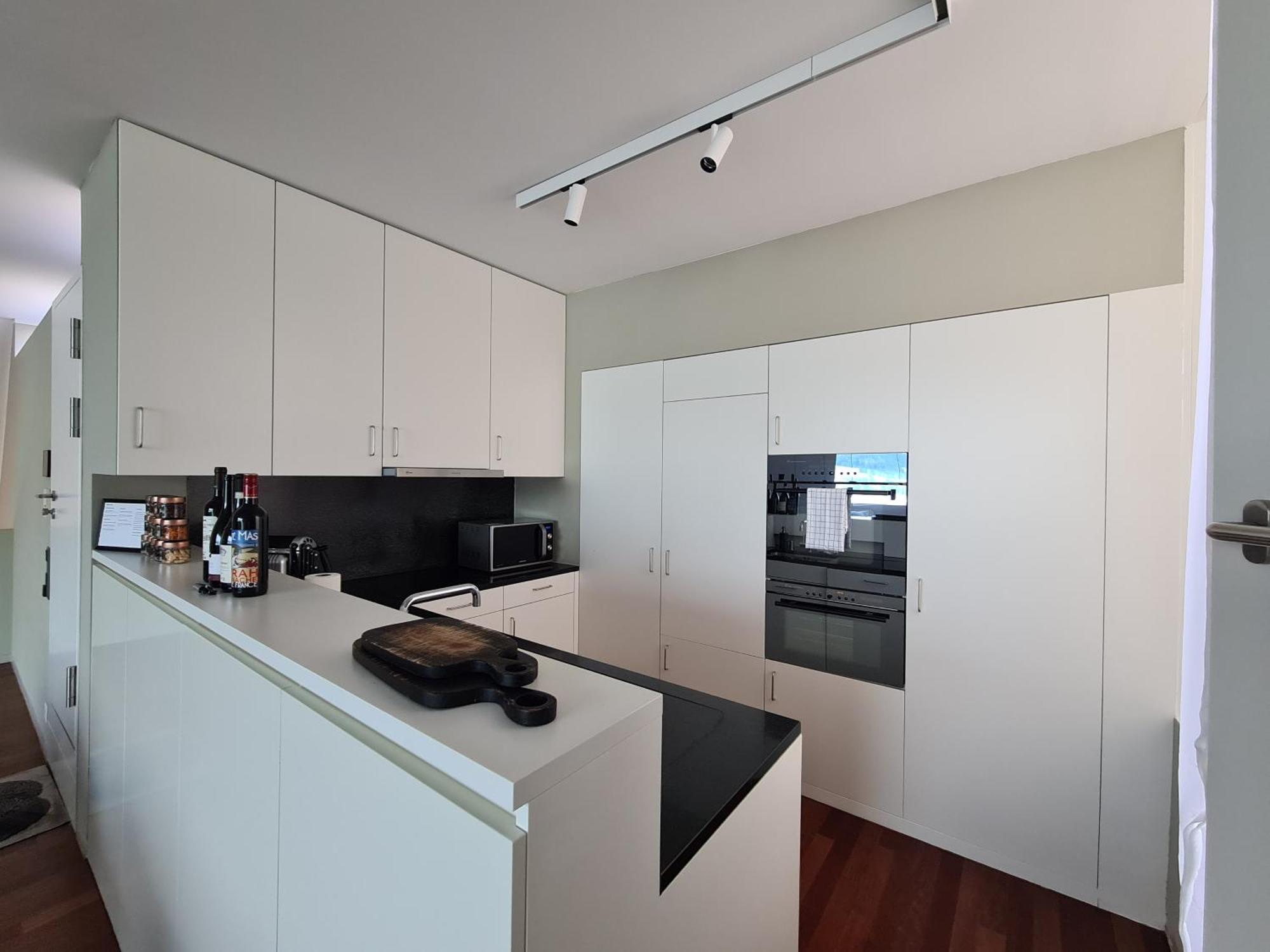 Lucerne Lake View Apartments Δωμάτιο φωτογραφία