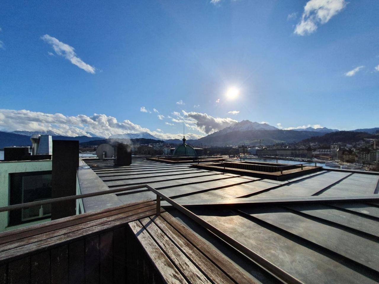 Lucerne Lake View Apartments Δωμάτιο φωτογραφία